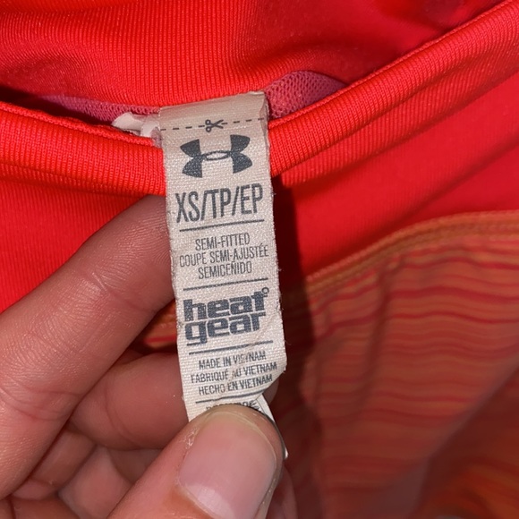 under armor running shorts - Picture 3 of 3